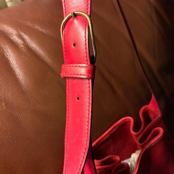 LOUIS VUITTON Epi Sac Depaule GM Shoulder Bag Red M80207 LV Auth 131025 - Picture 10 of 16